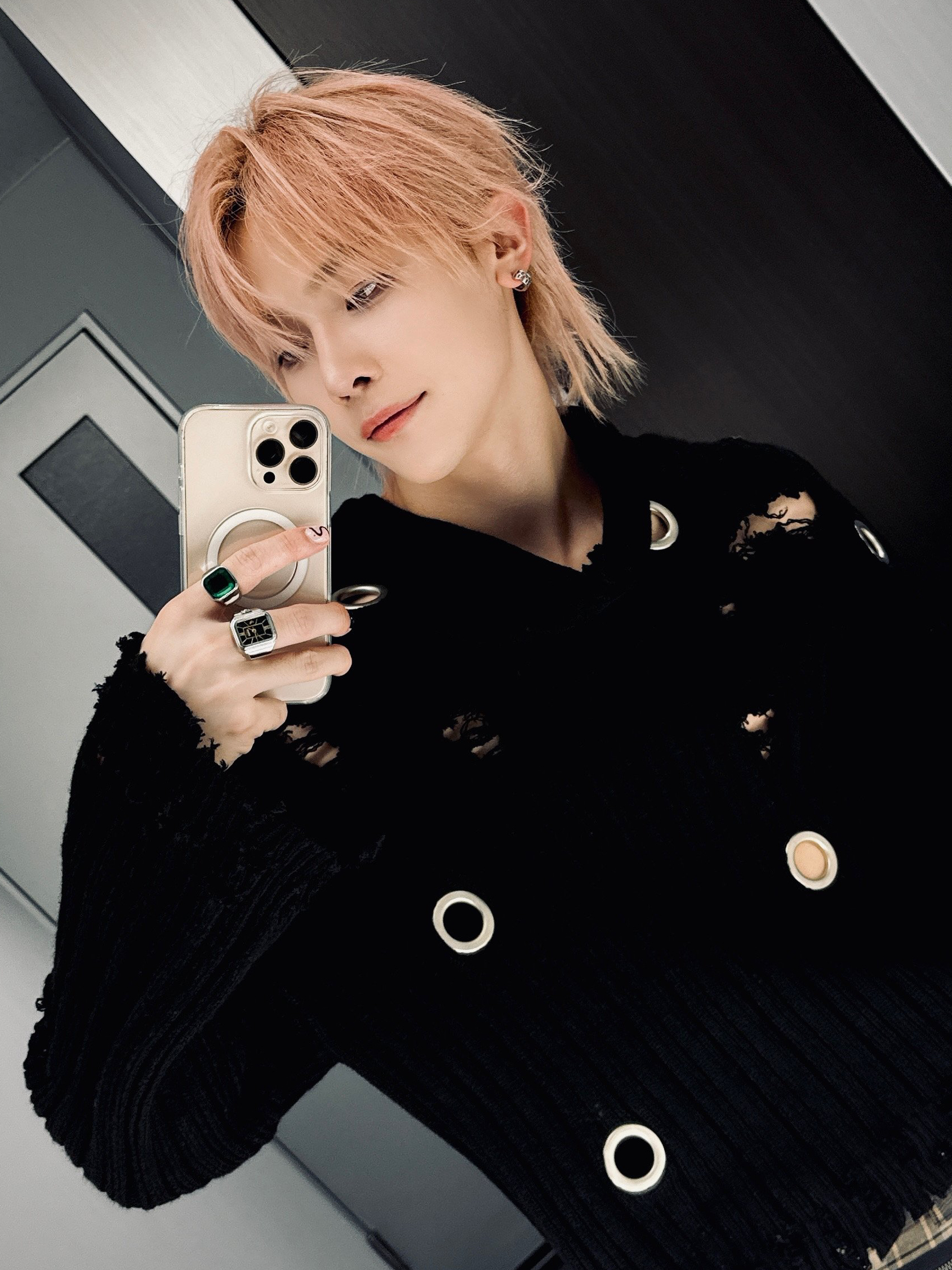 A moment captured by Nicholas (&TEAM)'s fan