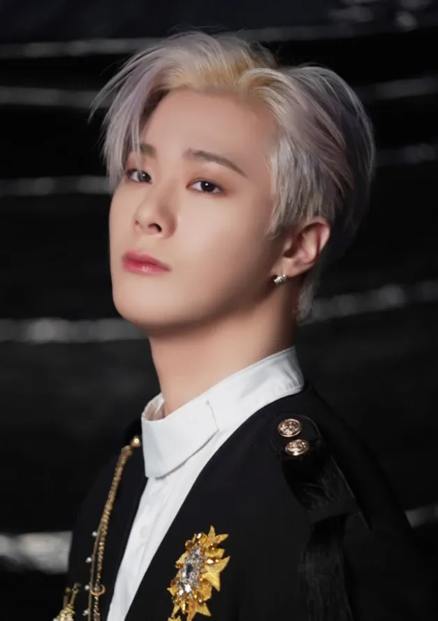 Behind-the-scenes cut of Moonbin (ASTRO)