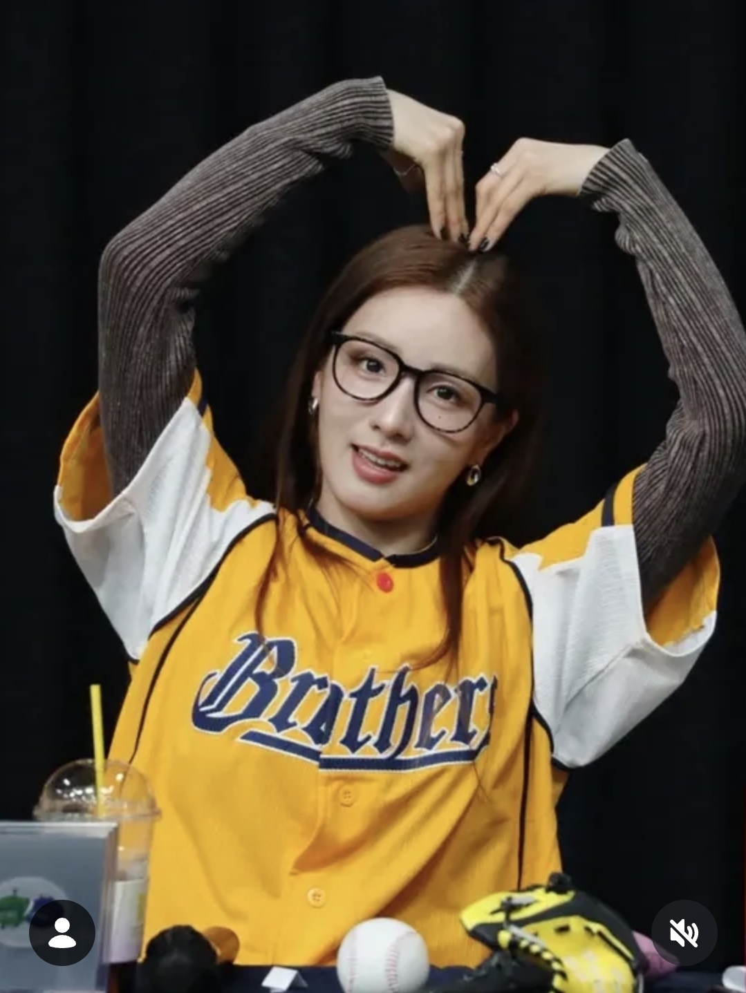 A moment captured by Yoon Bomi (Apink)'s fan