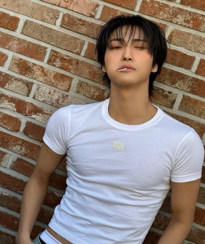 Recent activity shot of Seonghwa (ATEEZ)