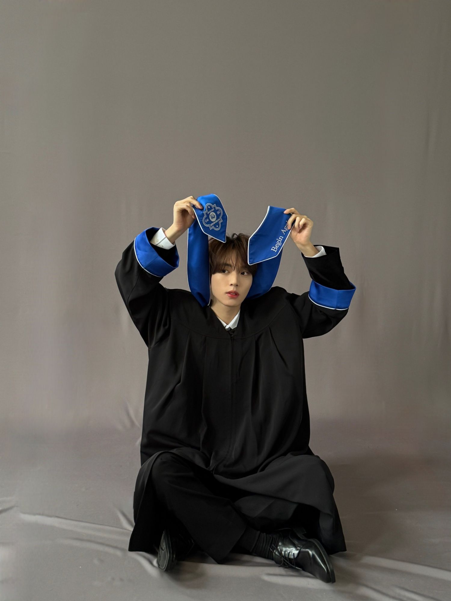 Behind-the-scenes cut of Han Yujin (ZEROBASEONE)