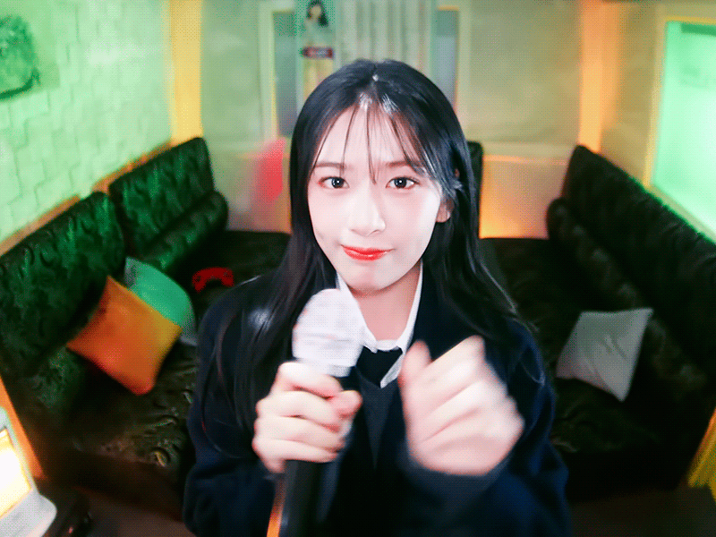 Foto terbaru An Yujin (IVE)