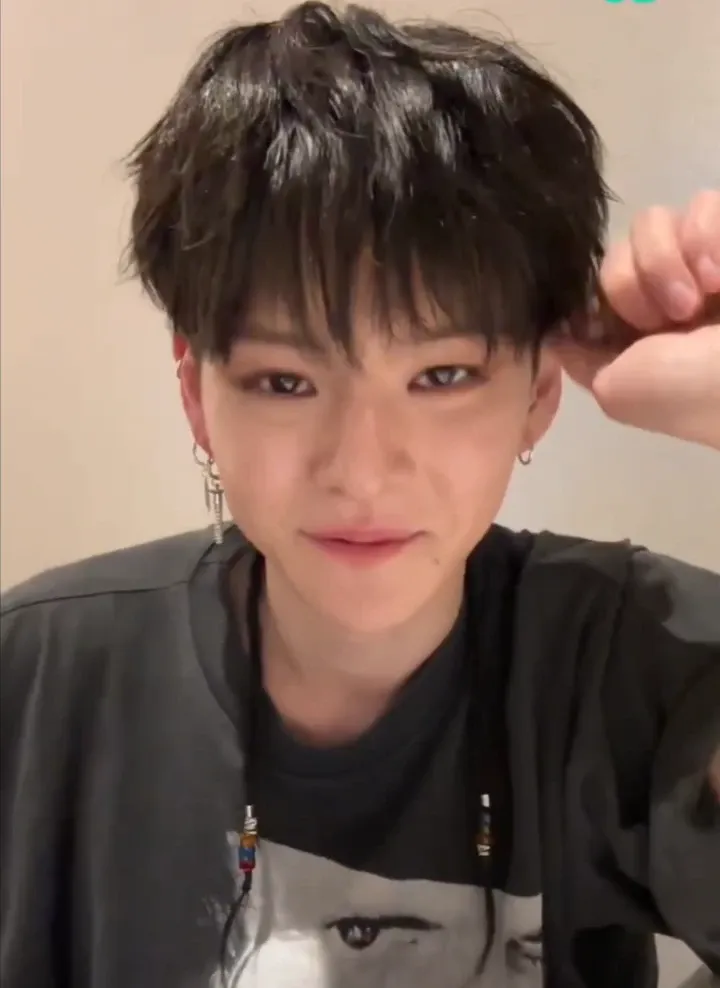 Recent activity shot of Yoshi (TREASURE)