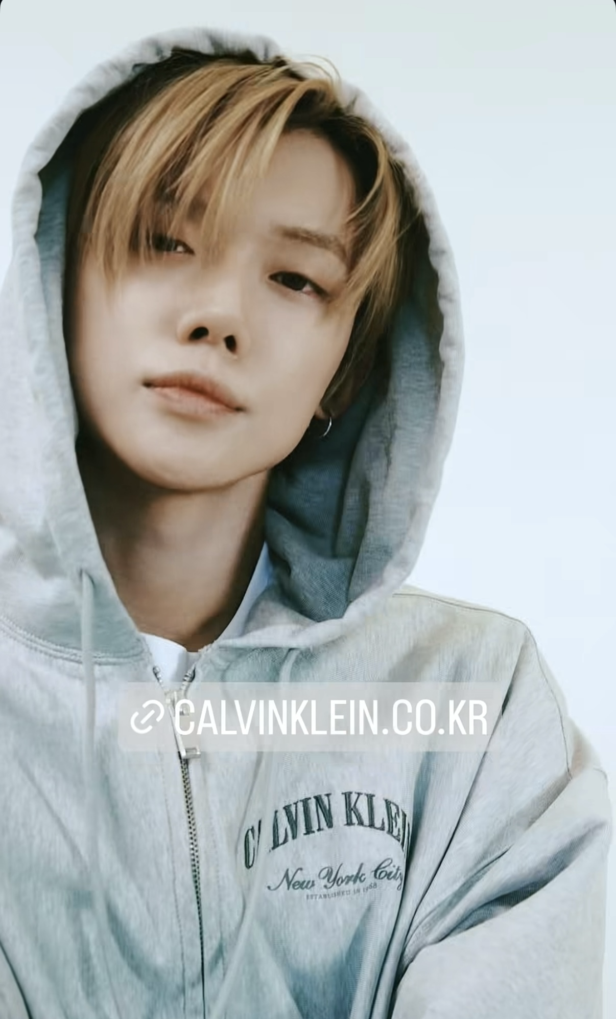 Foto terbaru Yeonjun (TOMORROW X TOGETHER)