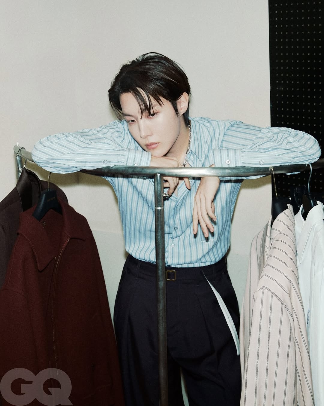 제이홉 (방탄소년단)의 최신 사진