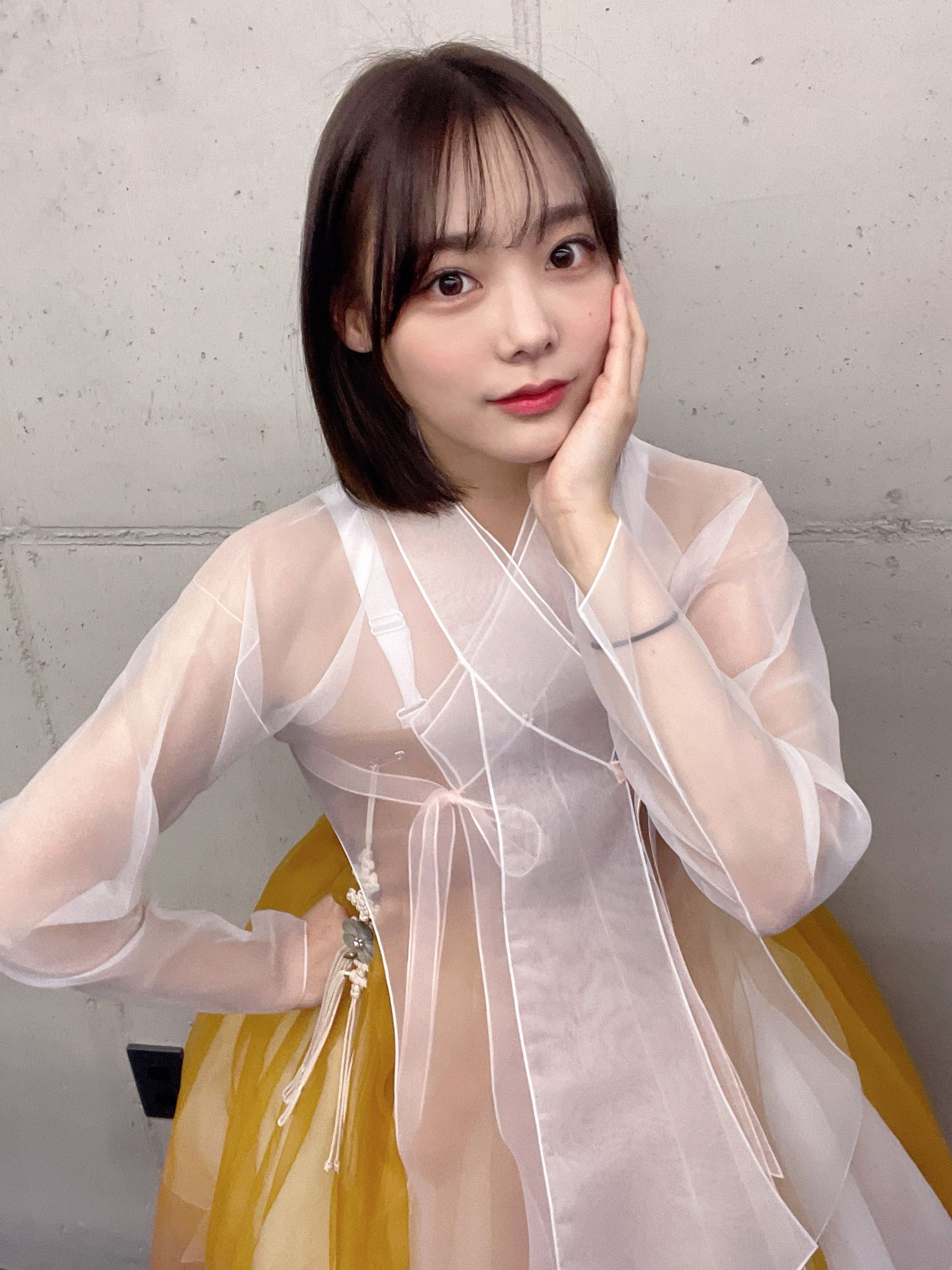 Behind-the-scenes cut of Siyeon (QWER)