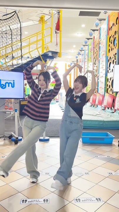 Behind-the-scenes cut of Kasahara Momona (ME:I)