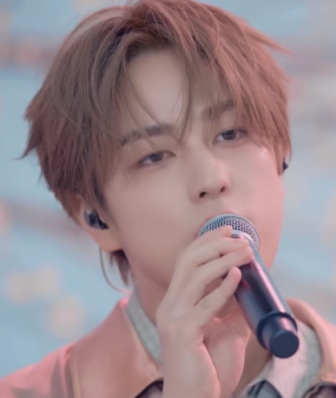 Recent activity shot of Taki (&TEAM)