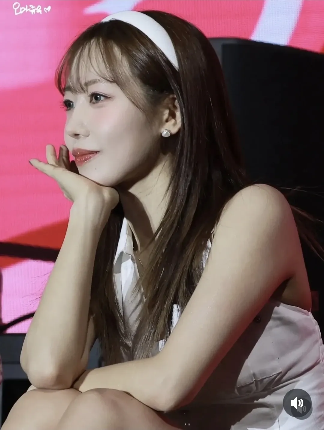 Latest photo of Kim Namjoo (Apink)
