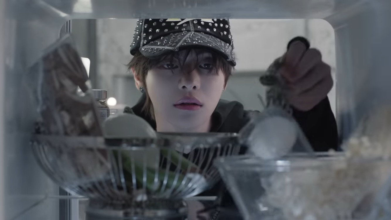 A moment captured by Lee Leo (ALPHA DRIVE ONE)'s fan