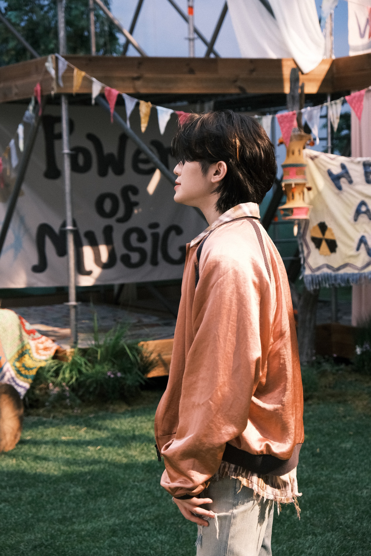 A moment captured by Woozi (SEVENTEEN)'s fan