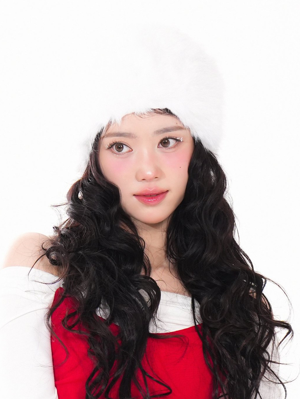 Recent activity shot of Xiao Ting (Kep1er)