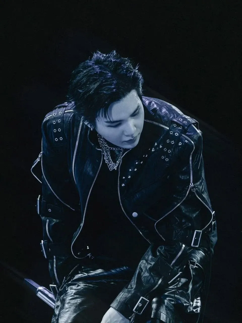 Foto aktivitas terbaru SUGA (BTS)
