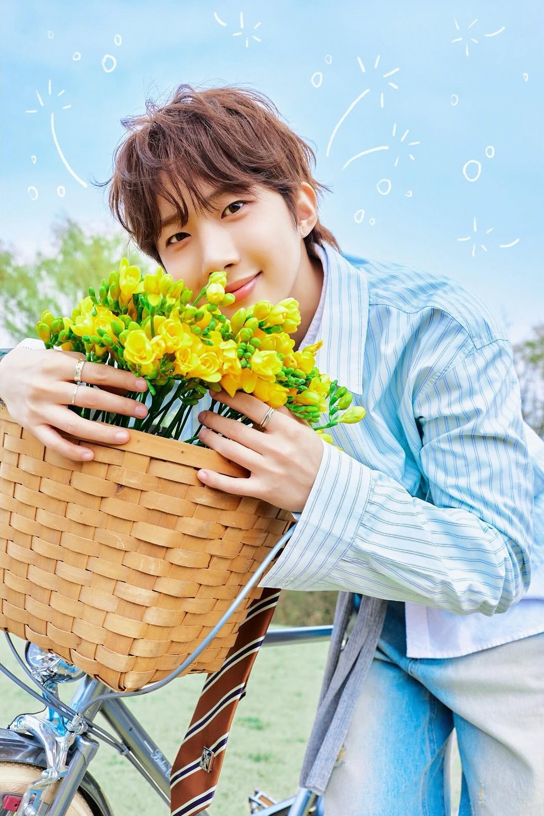 Recent activity shot of Hui (PENTAGON)