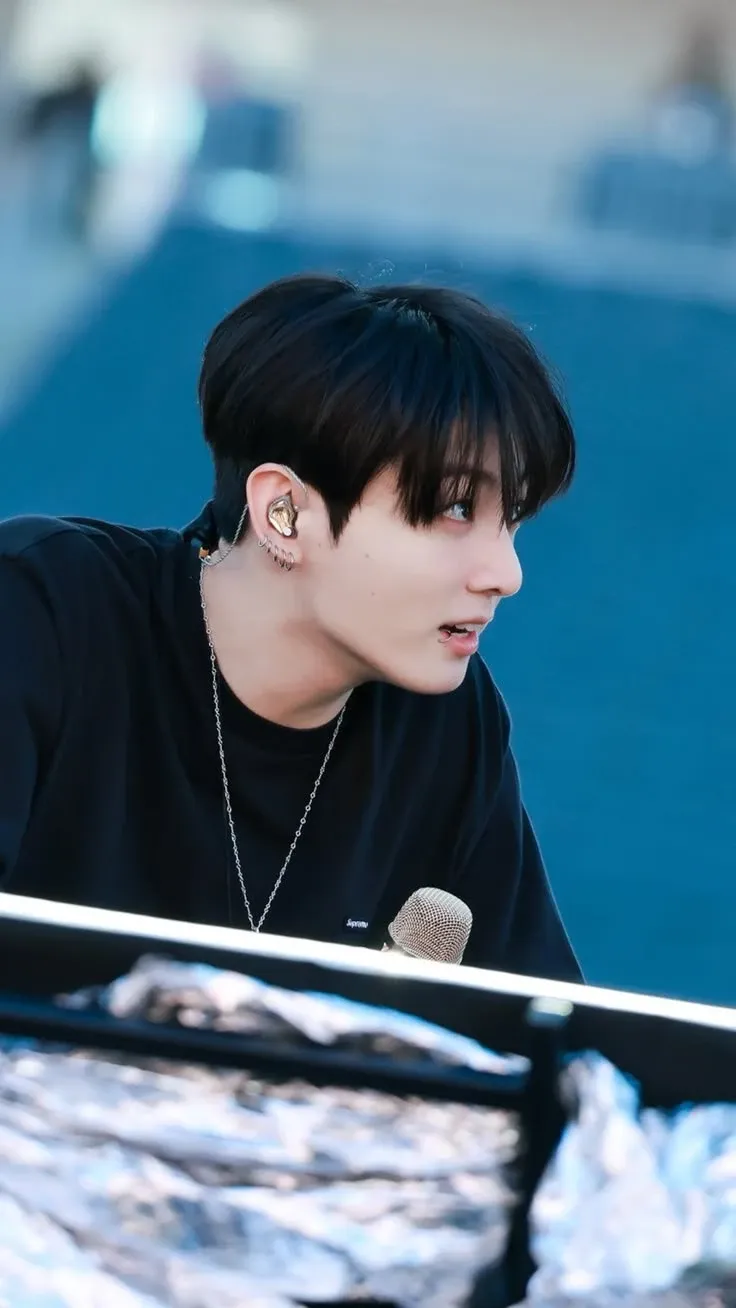 Fandom-recommended wallpaper image of Jungkook (BTS)