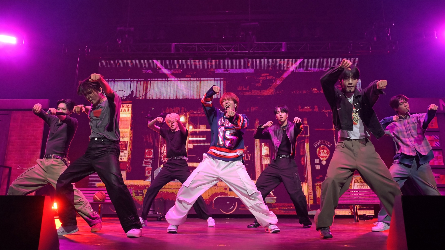 Behind-the-scenes cut of n.SSign