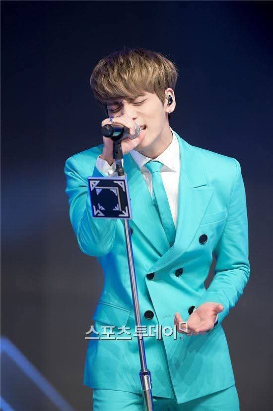 Latest photo of Jonghyun (SHINee)