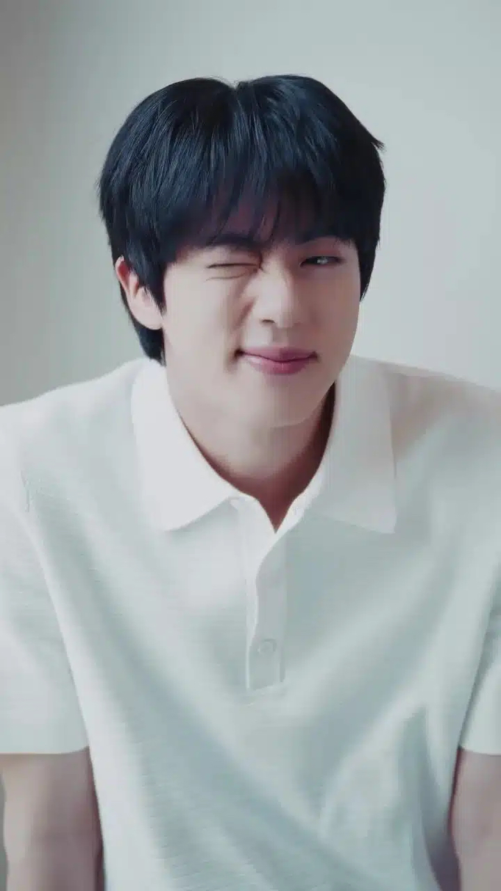 진 (방탄소년단)의 최신 사진