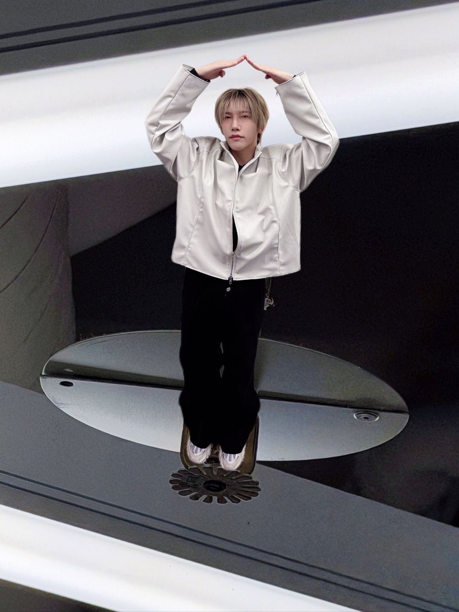 Behind-the-scenes cut of Li Zihao (MODYSSEY)