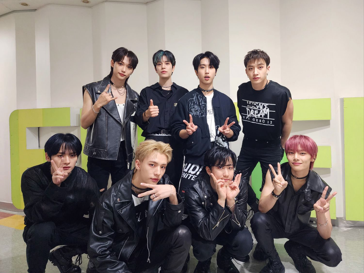Behind-the-scenes cut of Stray Kids