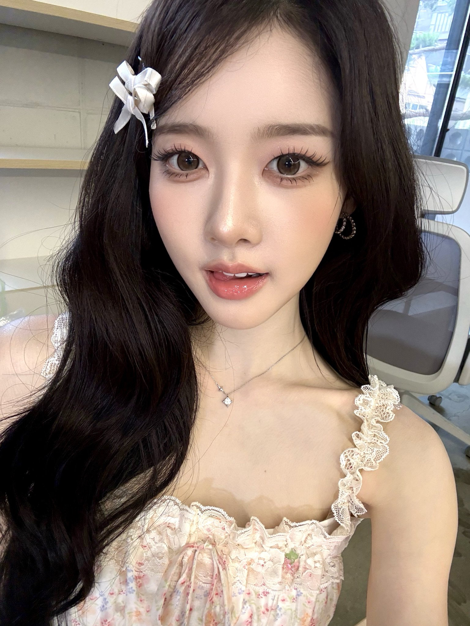 Behind-the-scenes cut of STAYC