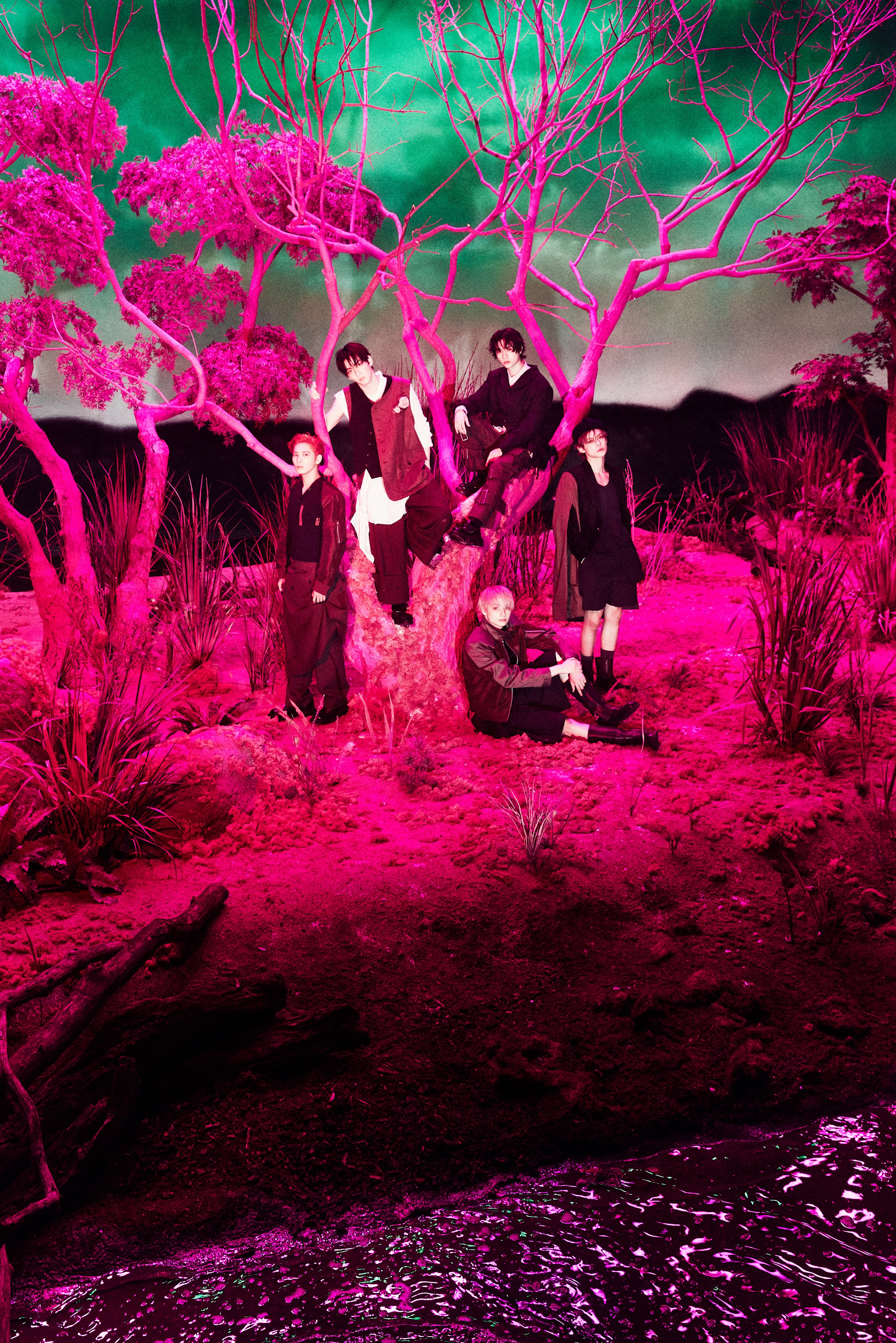 Potret di balik layar TOMORROW X TOGETHER