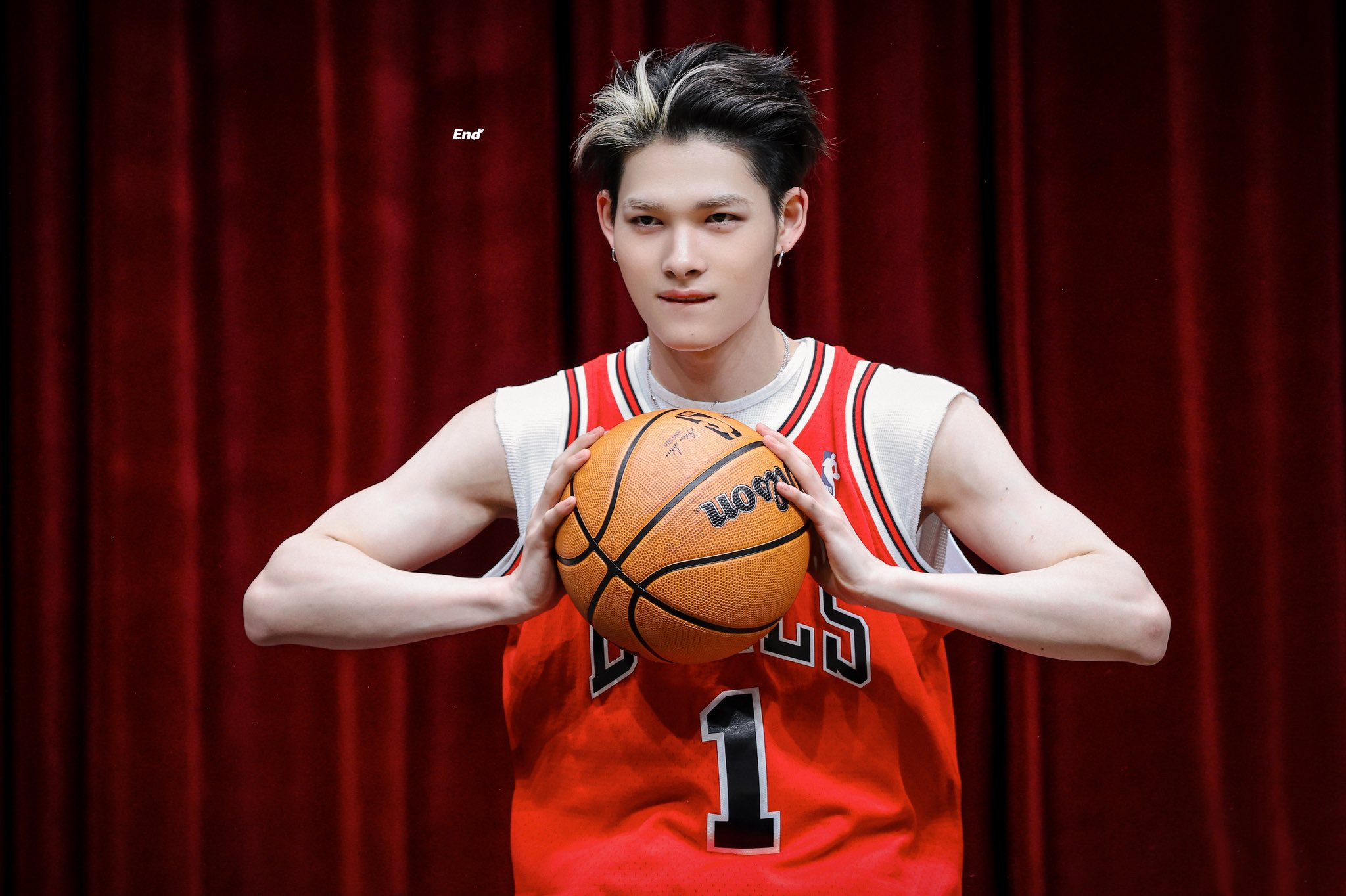 Latest photo of NI-KI (ENHYPEN)