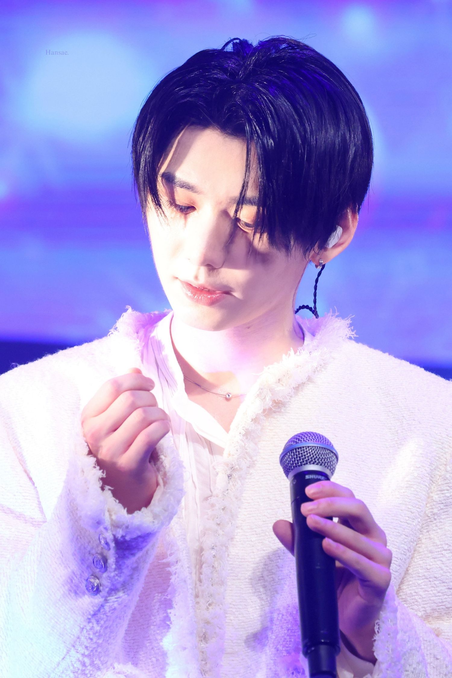 A moment captured by Park Han (AHOF)'s fan