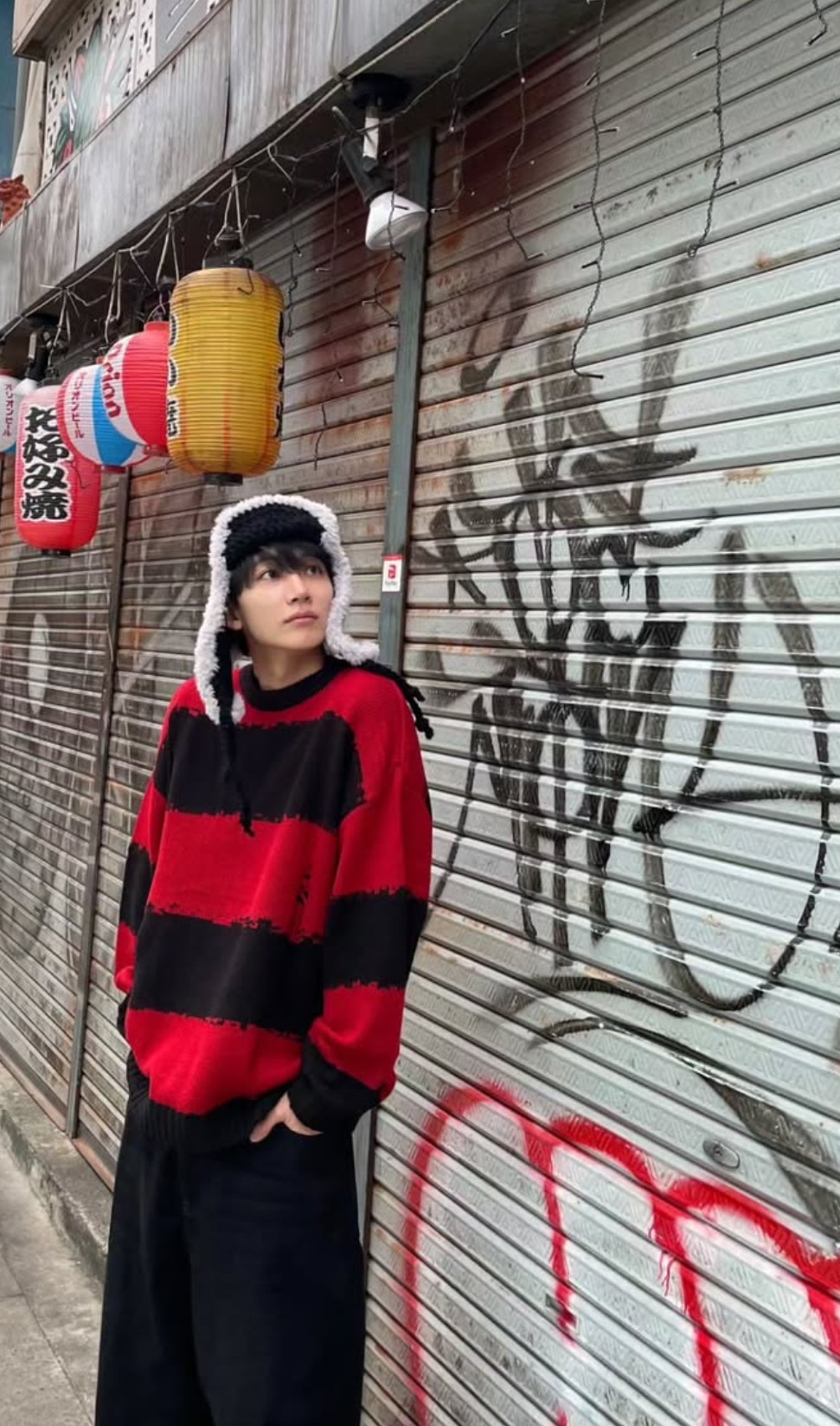 Recent activity shot of Jeonghan (SEVENTEEN)