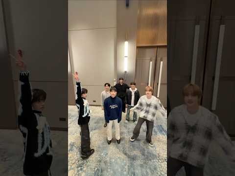 Must-see popular post of 한빈 (TEMPEST), your favorite