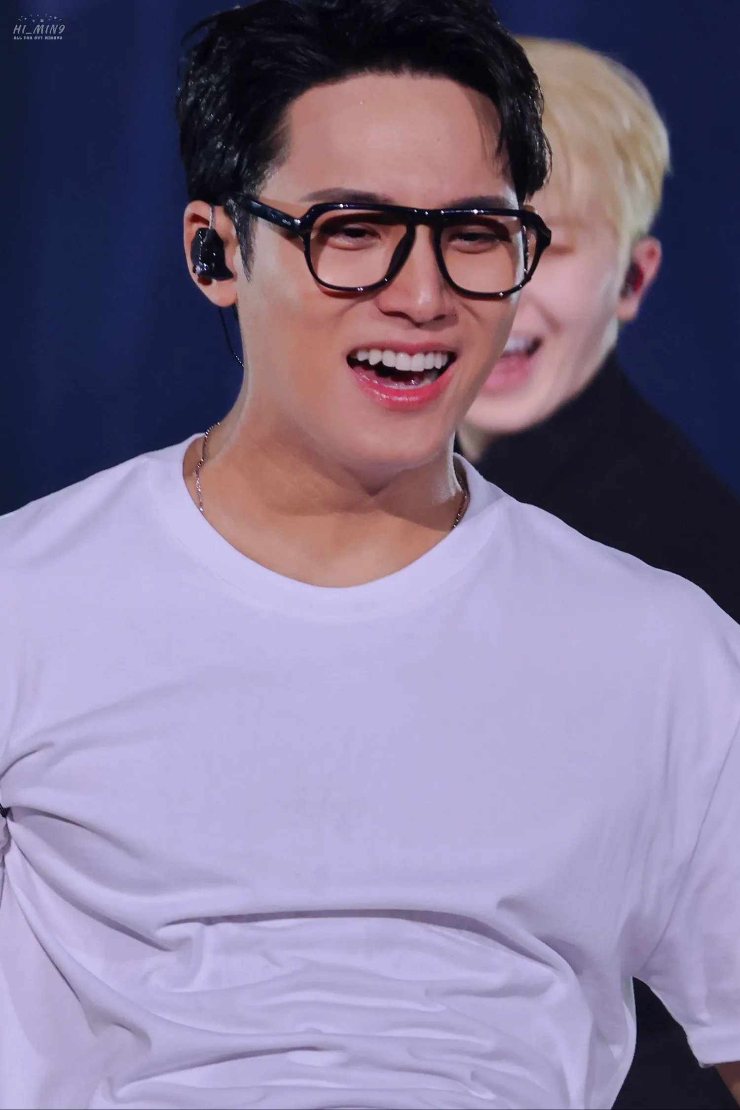 A moment captured by Mingyu (SEVENTEEN)'s fan