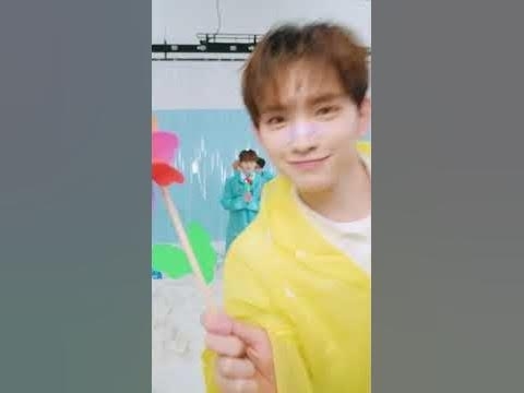 A moment captured by Hanbin (TEMPEST)'s fan