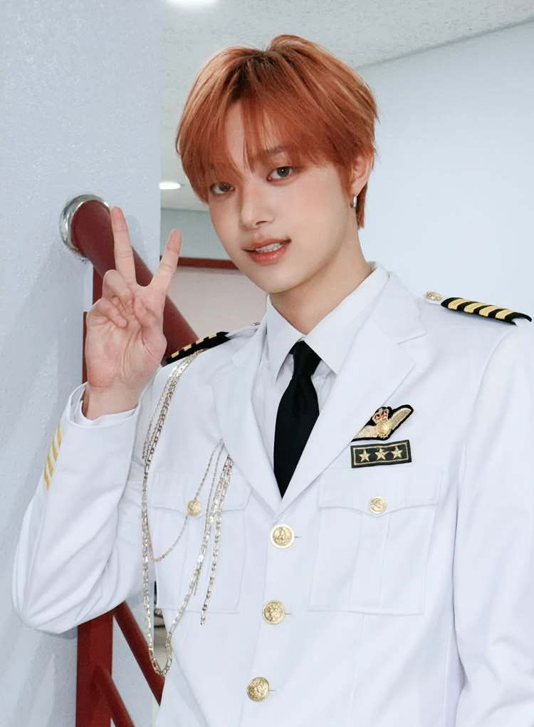 Momen yang diabadikan oleh penggemar EJ (&TEAM)