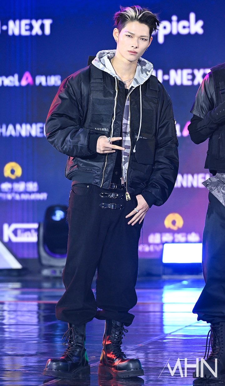 Today's most popular wallpaper in the NI-KI (ENHYPEN) community