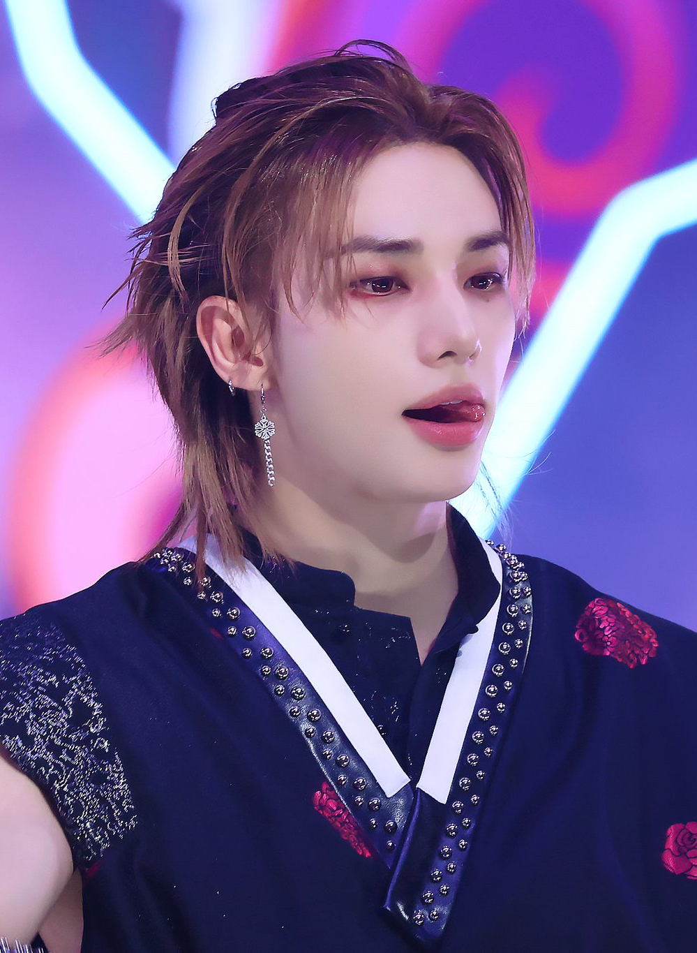 Latest photo of Hyunjin (Stray Kids)