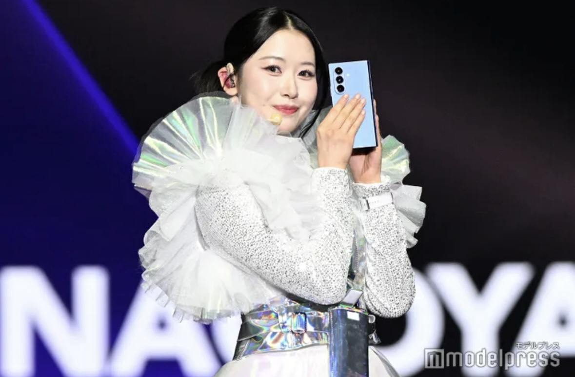 Behind-the-scenes cut of Kasahara Momona (ME:I)