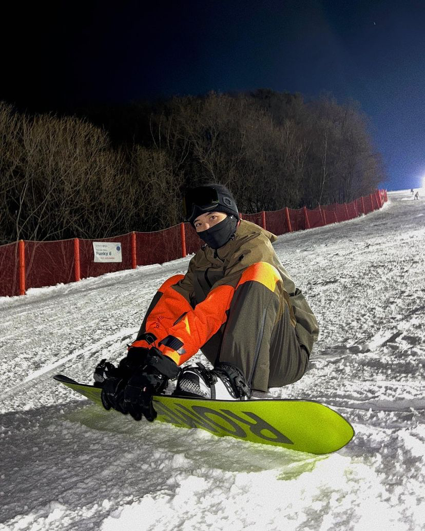 Latest photo of Jeonghan (SEVENTEEN)