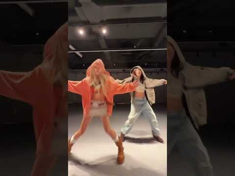 Behind-the-scenes cut of Seulgi (Red Velvet)