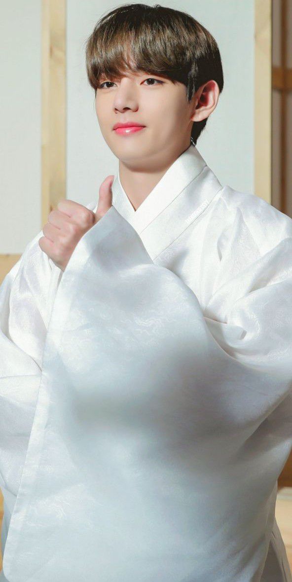 A heartfelt wallpaper shared by V (BTS)'s fans