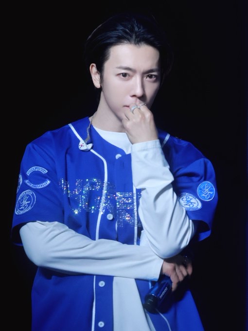 Behind-the-scenes cut of Donghae (Super Junior)