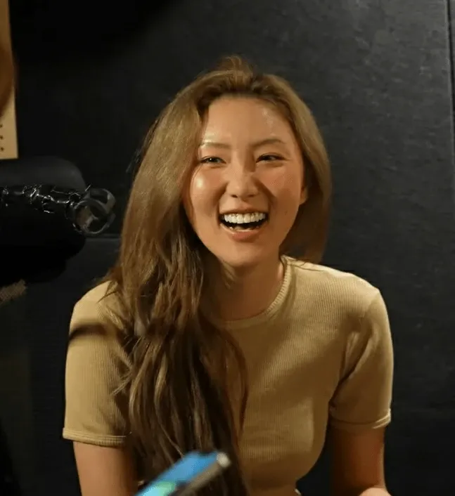 Recent activity shot of Hwasa (MAMAMOO)