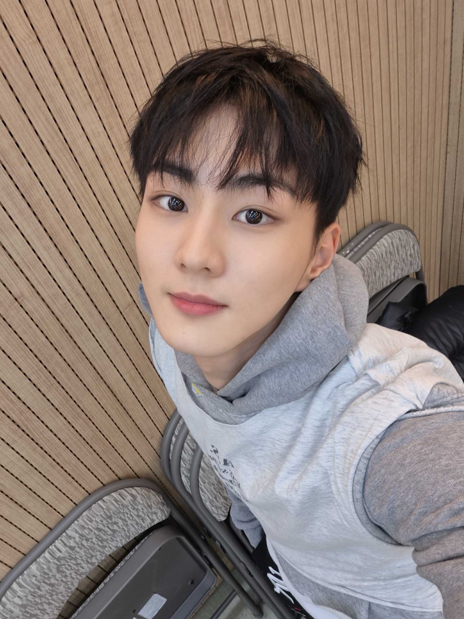 Latest photo of Jungwon (ENHYPEN)