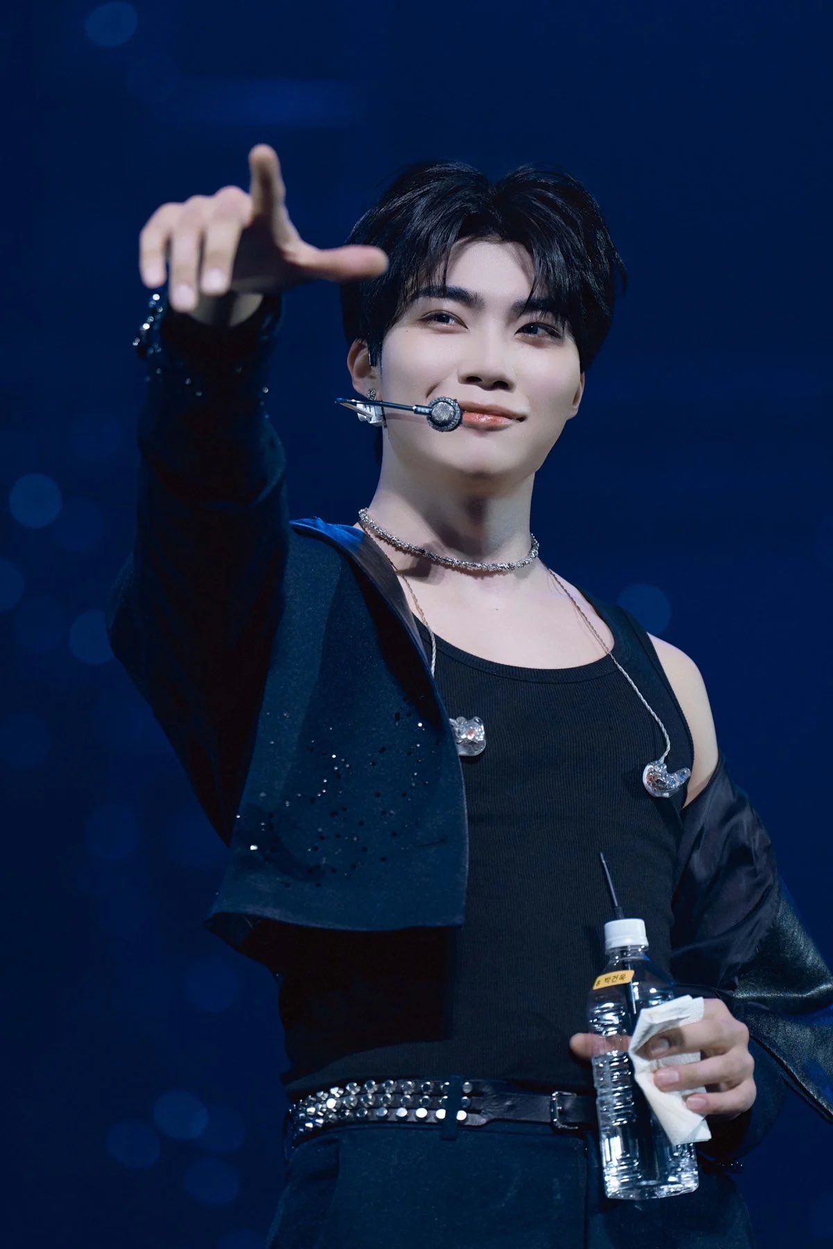 Behind-the-scenes cut of Park Gunwook (ZEROBASEONE)