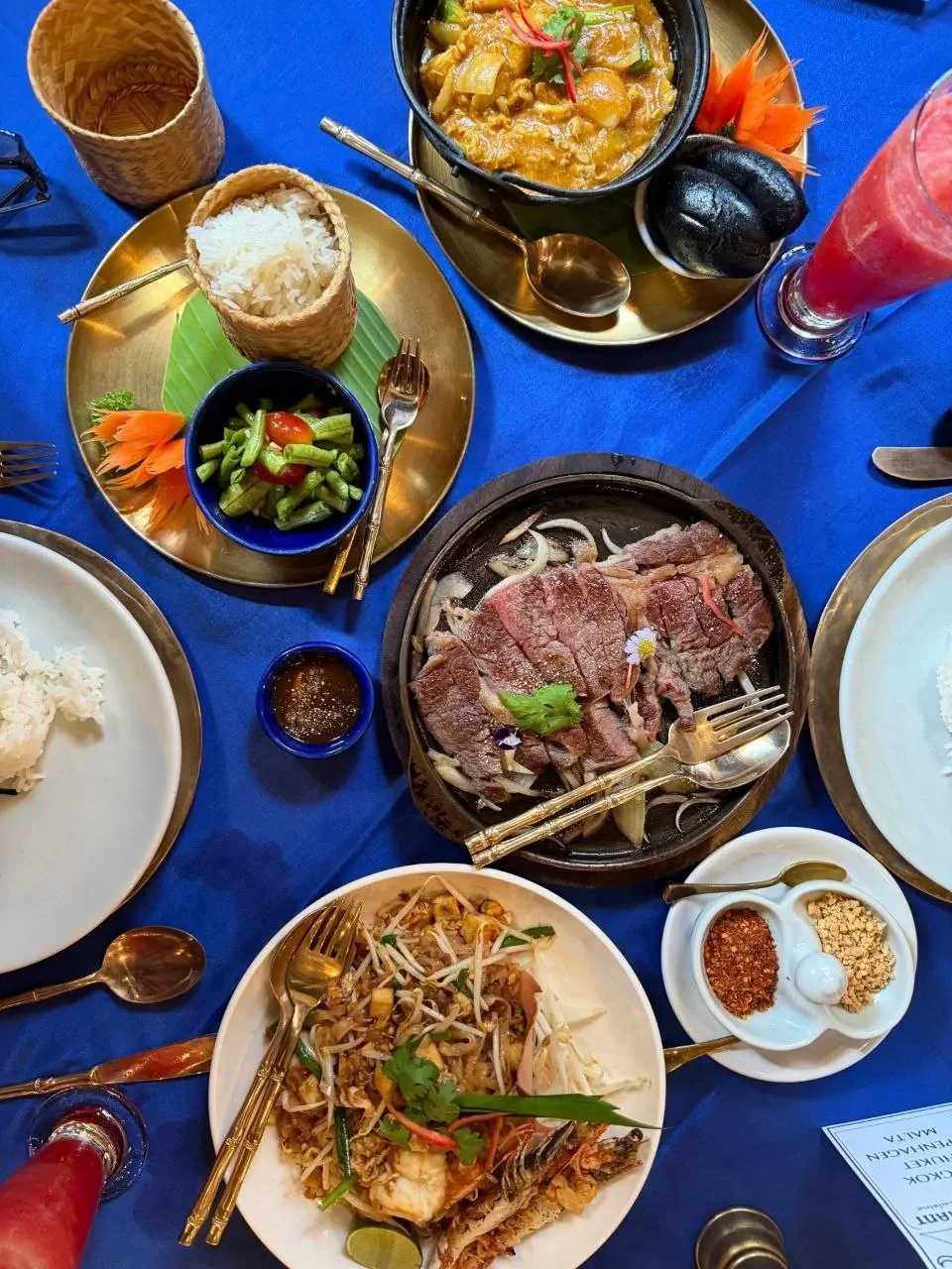 Potret di balik layar TOMORROW X TOGETHER