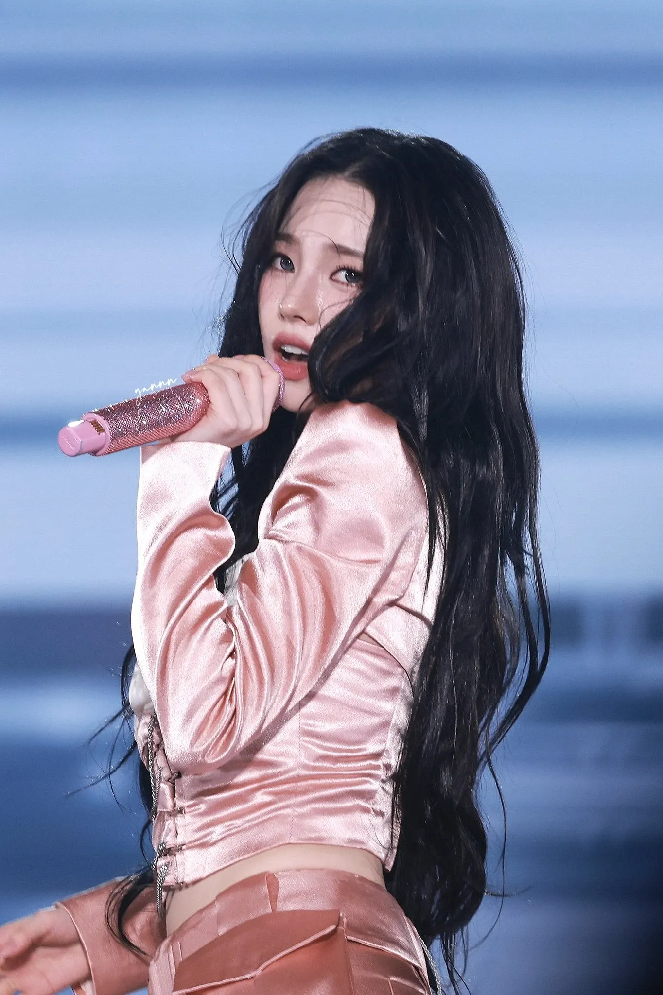 Recent activity shot of Karina (aespa)