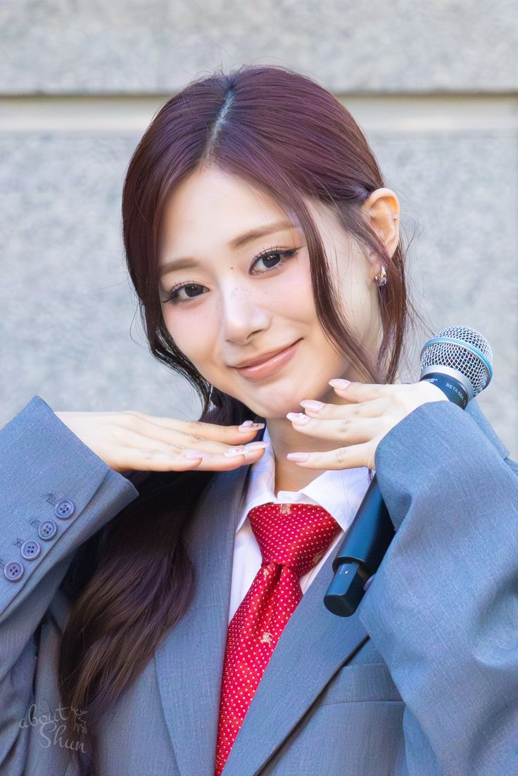 ツウィ (TWICE)の最新写真