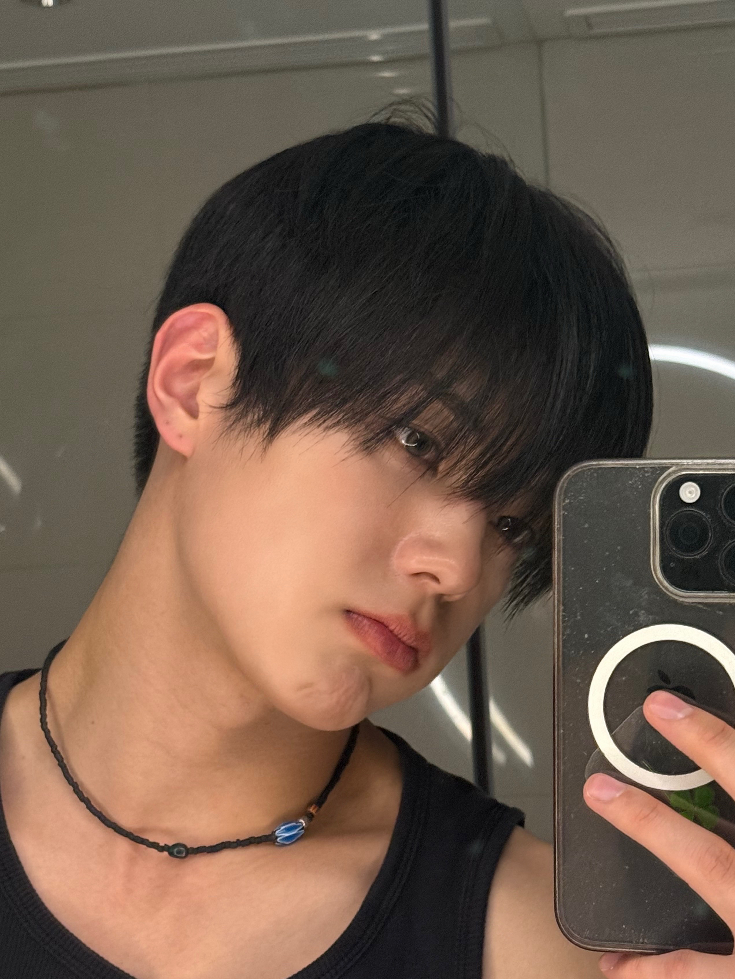 A moment captured by Leejeong (WHIB)'s fan