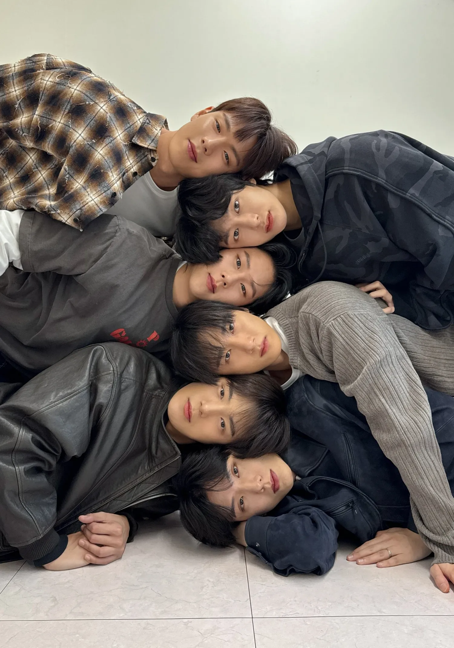 몬스타엑스의 비하인드 컷