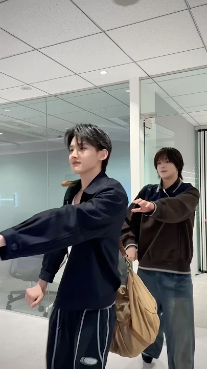 A moment captured by K (&TEAM)'s fan