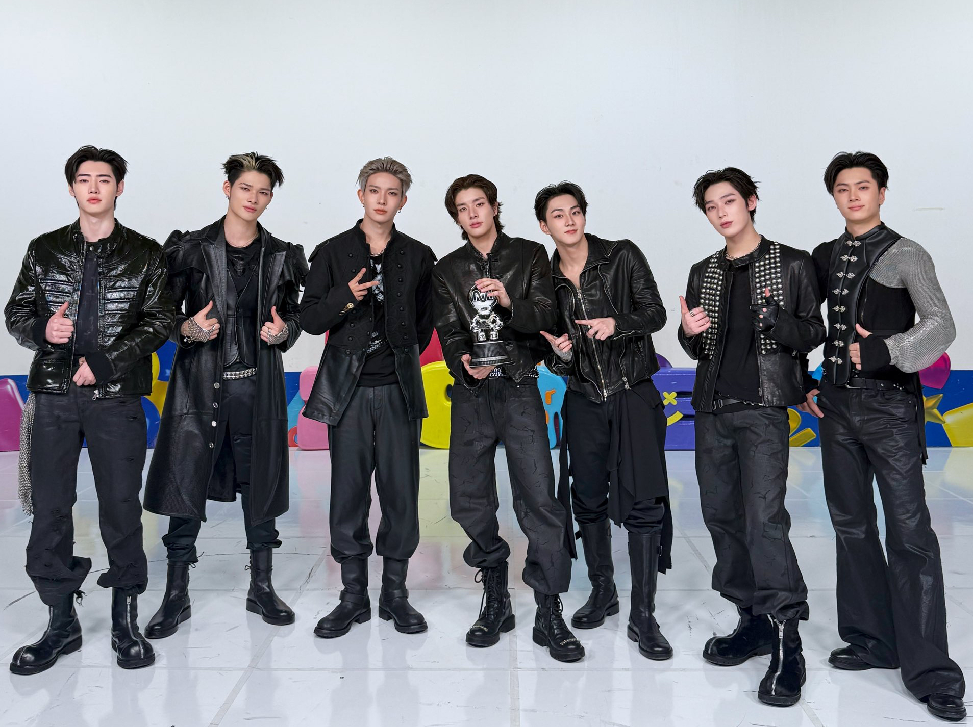 ENHYPEN의 최신 사진